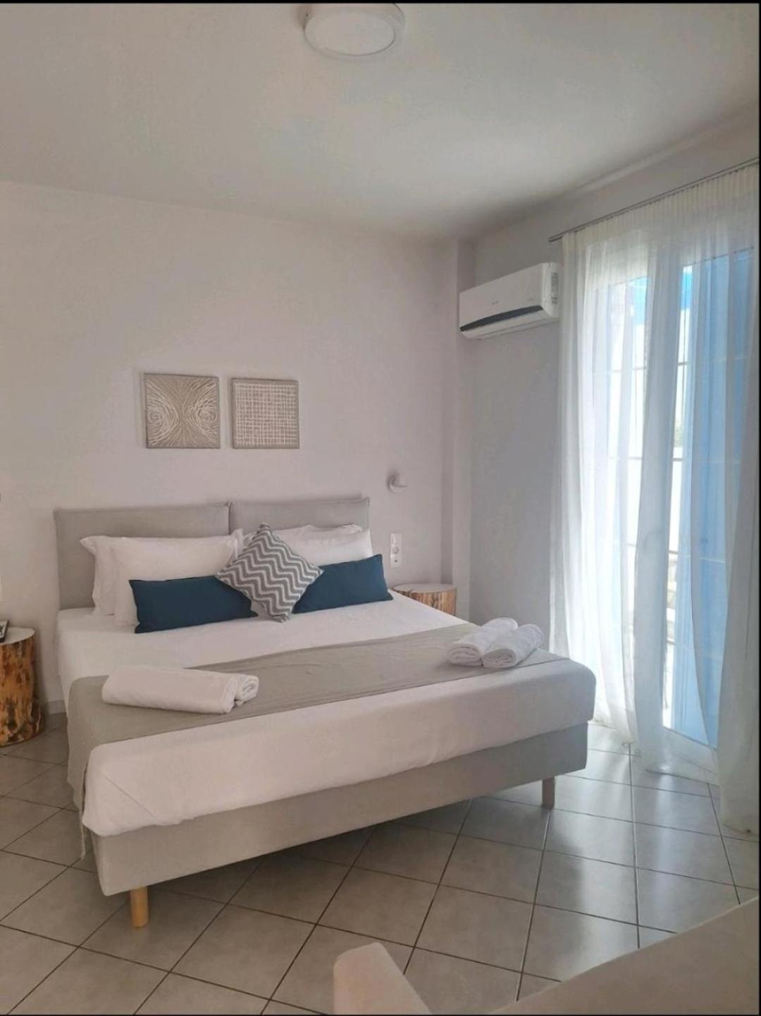 Romantica Hotel Apartments Agia Pelagia  Екстериор снимка
