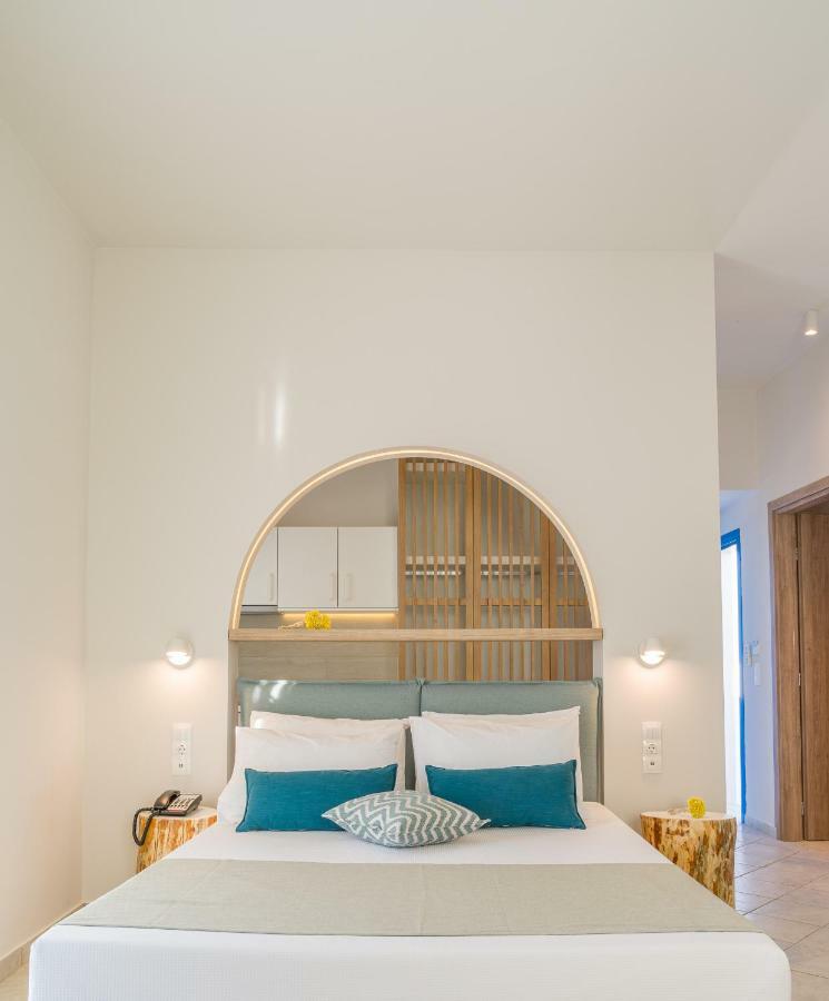 Romantica Hotel Apartments Agia Pelagia  Екстериор снимка